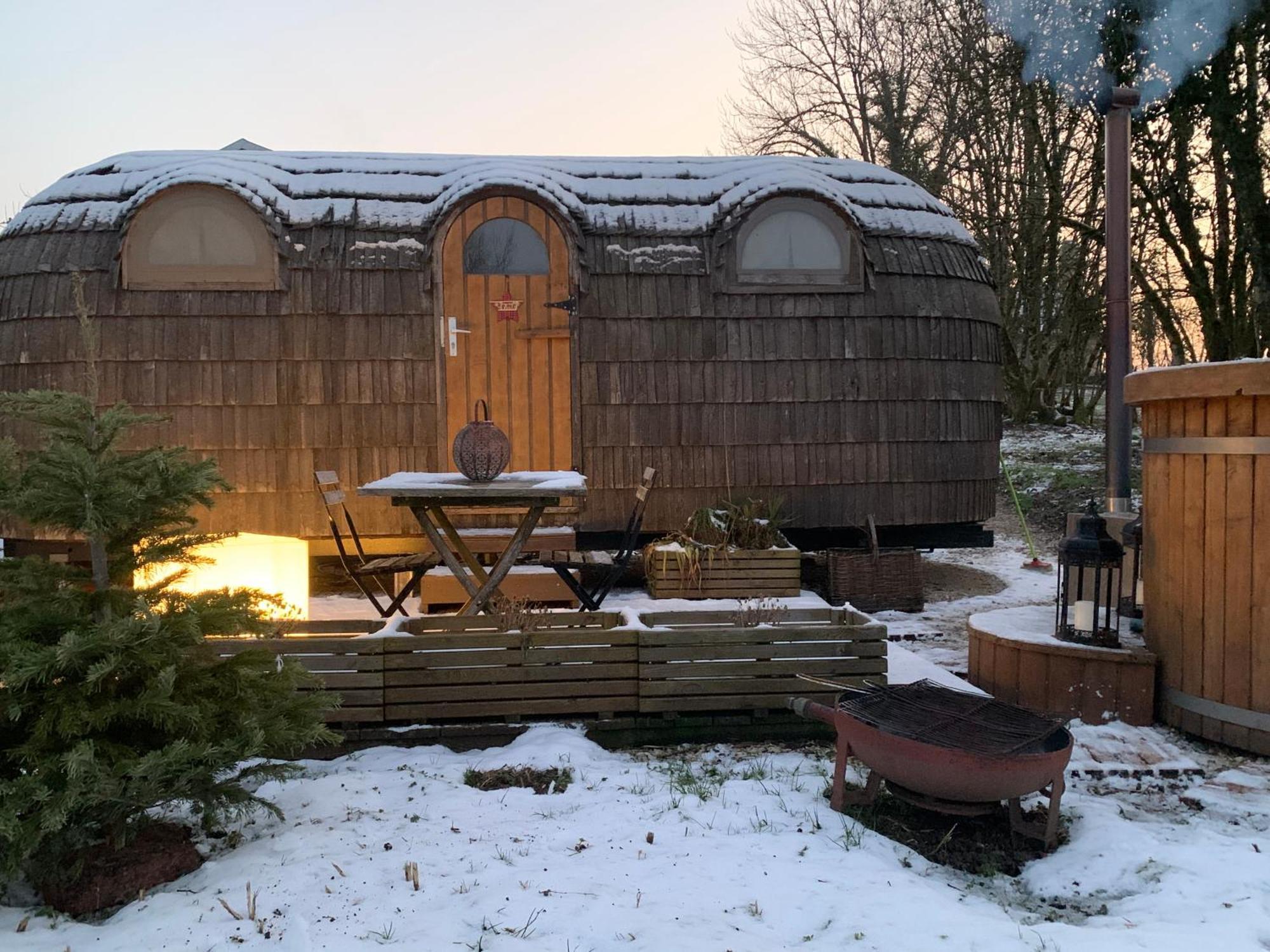 Cabane En Bois Avec Bain Nordique Et Sauna Marigny  Экстерьер фото